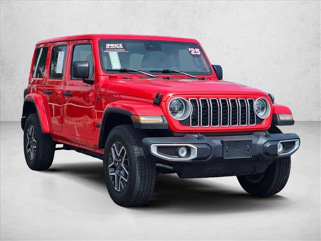 Used 2025 Jeep Wrangler Sahara video 3