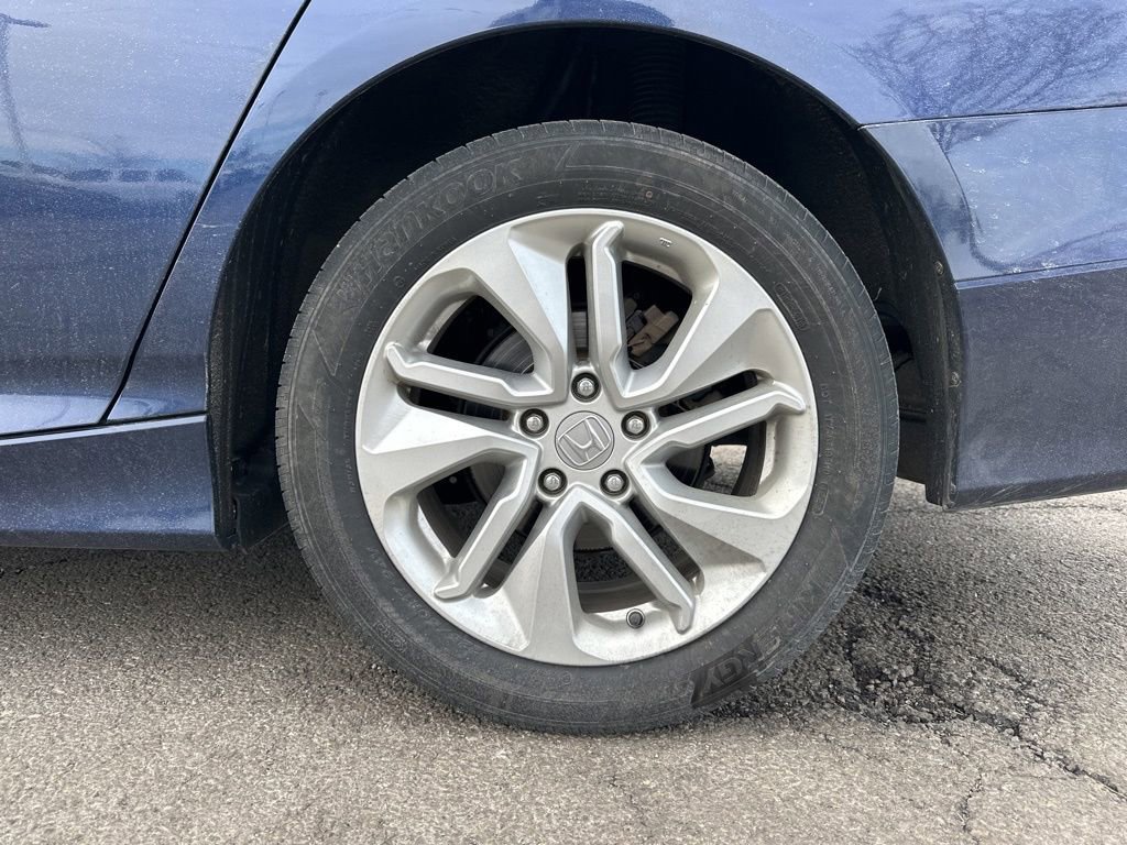 Used 2020 Honda Accord LX image 5
