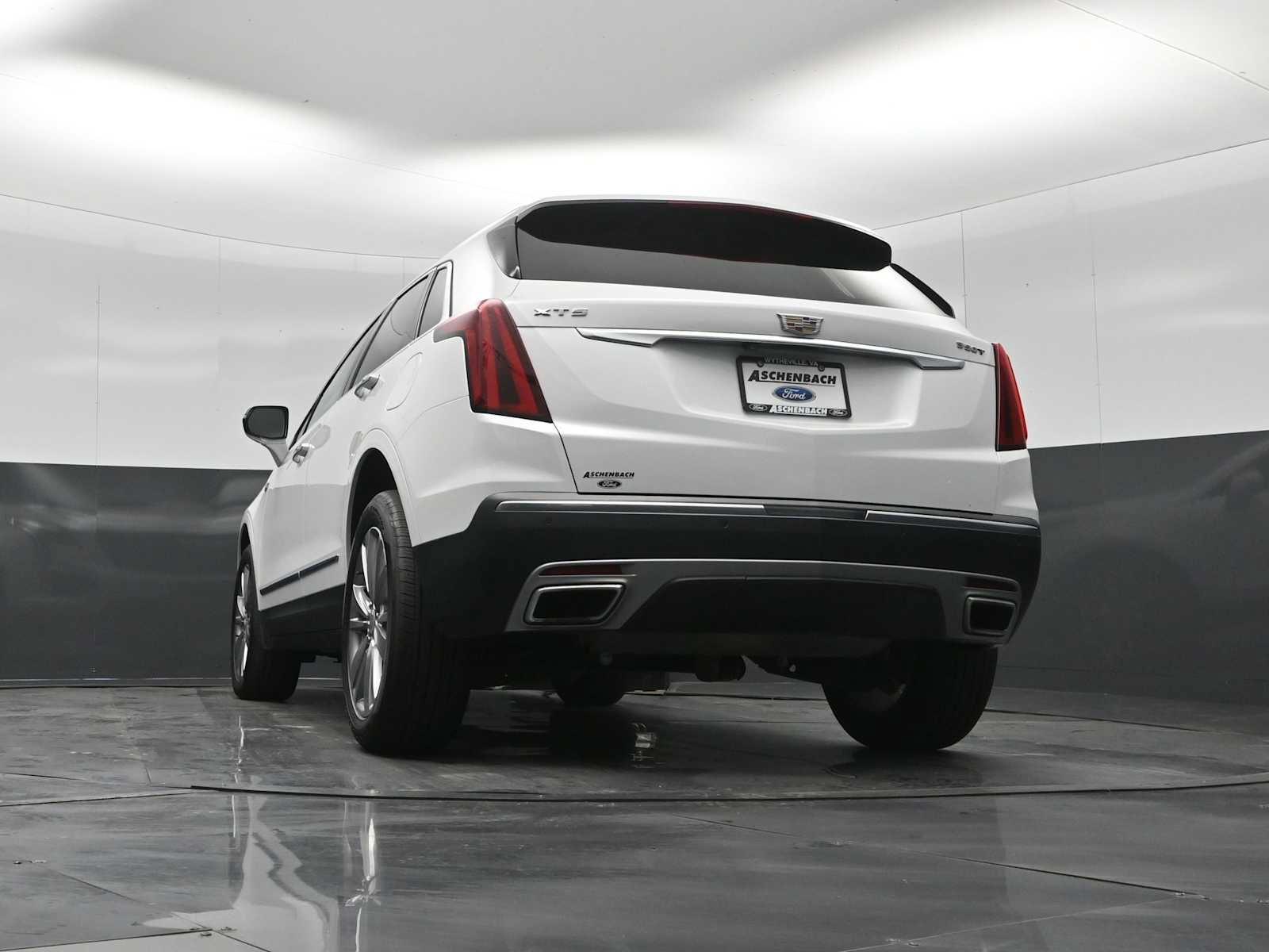 Used 2024 Cadillac XT5 Premium Luxury FWD image 32