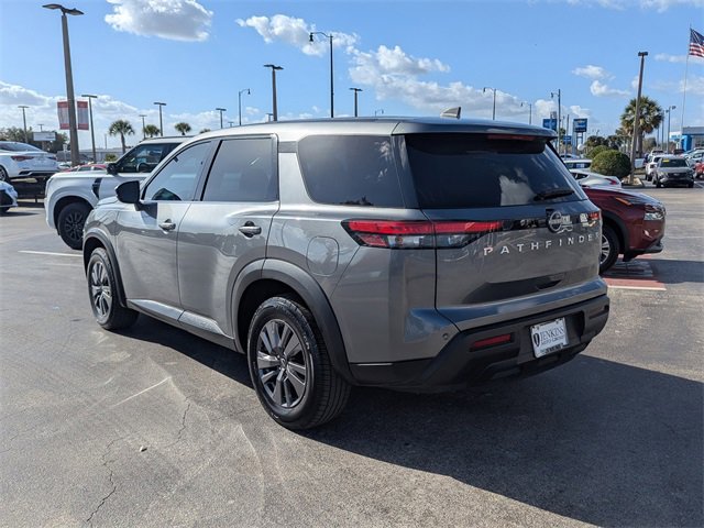 Certified 2022 Nissan Pathfinder S image 9