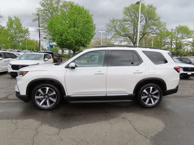 Certified 2023 Honda Pilot Touring image 3