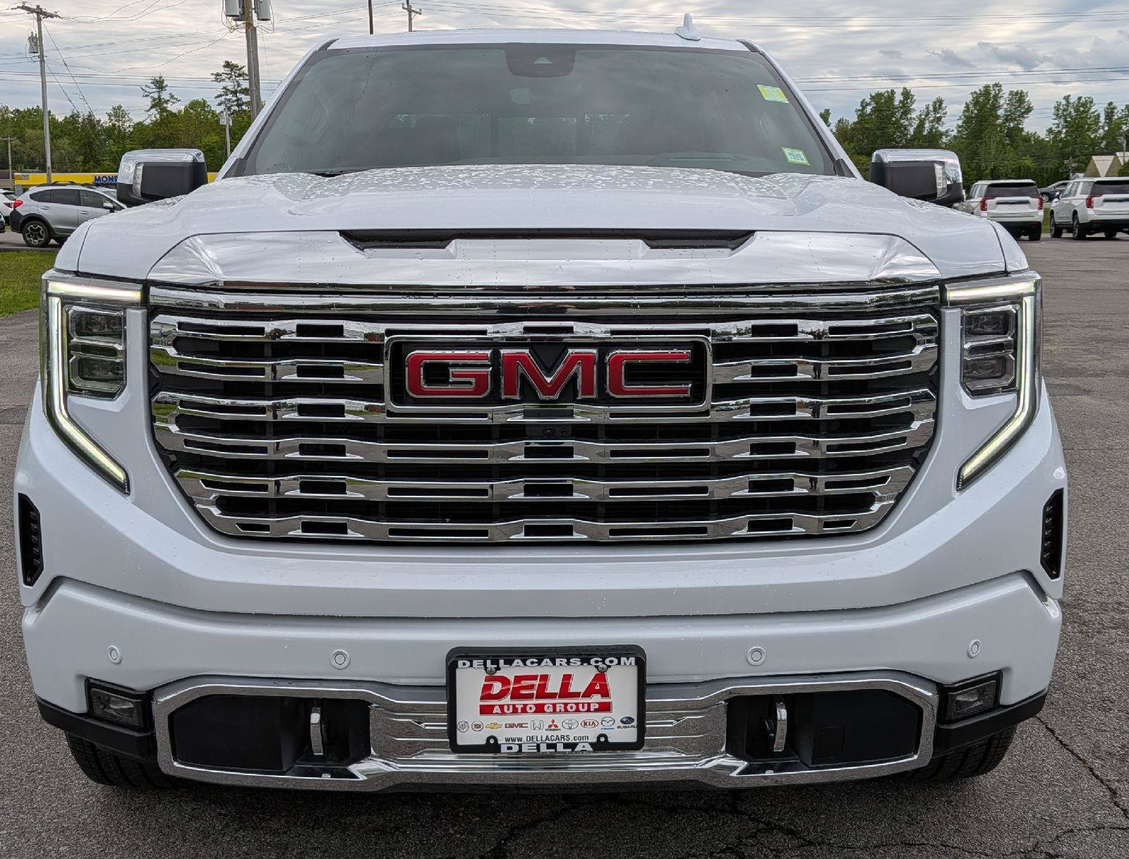 New 2026 GMC Sierra 1500 Denali w/ Technology Package AWD/4WD image 2