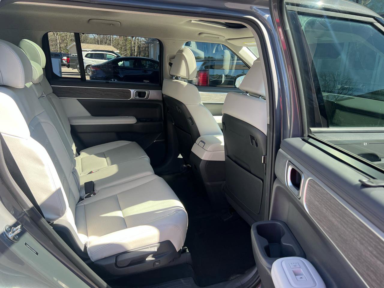 Used 2025 Hyundai Santa Fe Limited FWD image 33