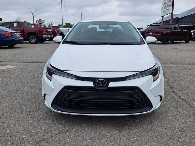 Used 2024 Toyota Corolla LE image 3