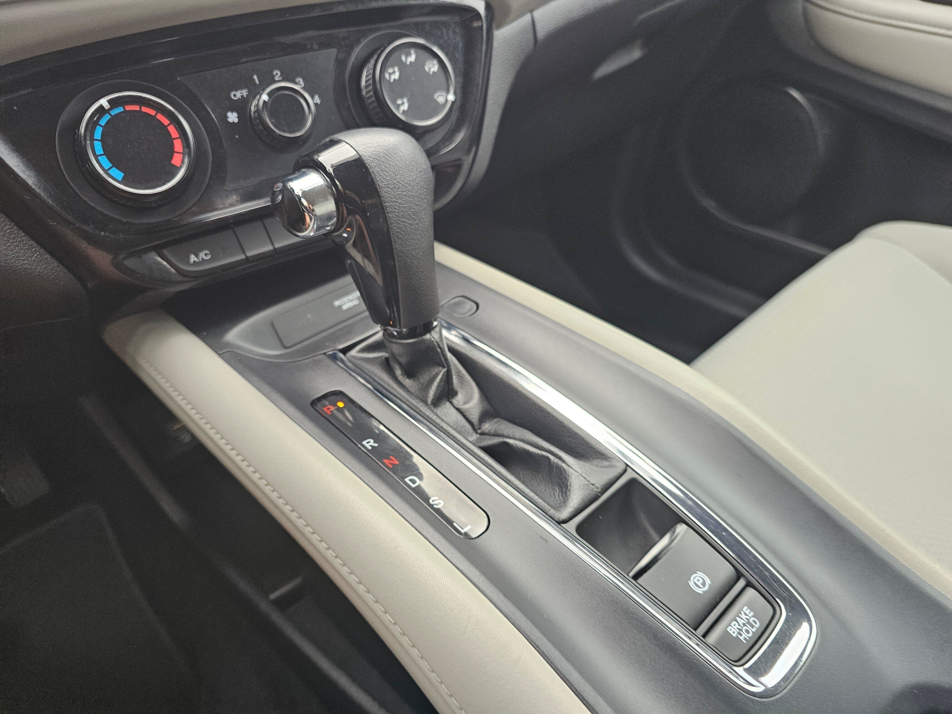 Used 2019 Honda HR-V LX image 30