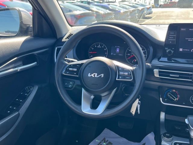 Certified 2023 Kia Seltos LX image 14