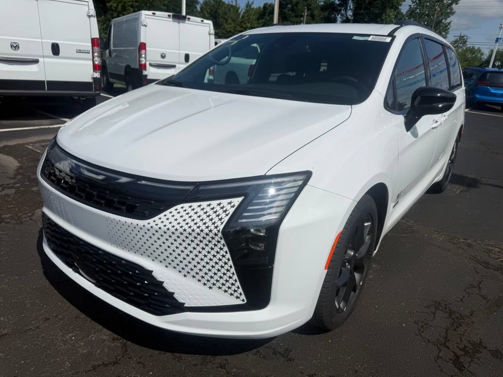 New 2027 Chrysler Pacifica Select FWD image 8