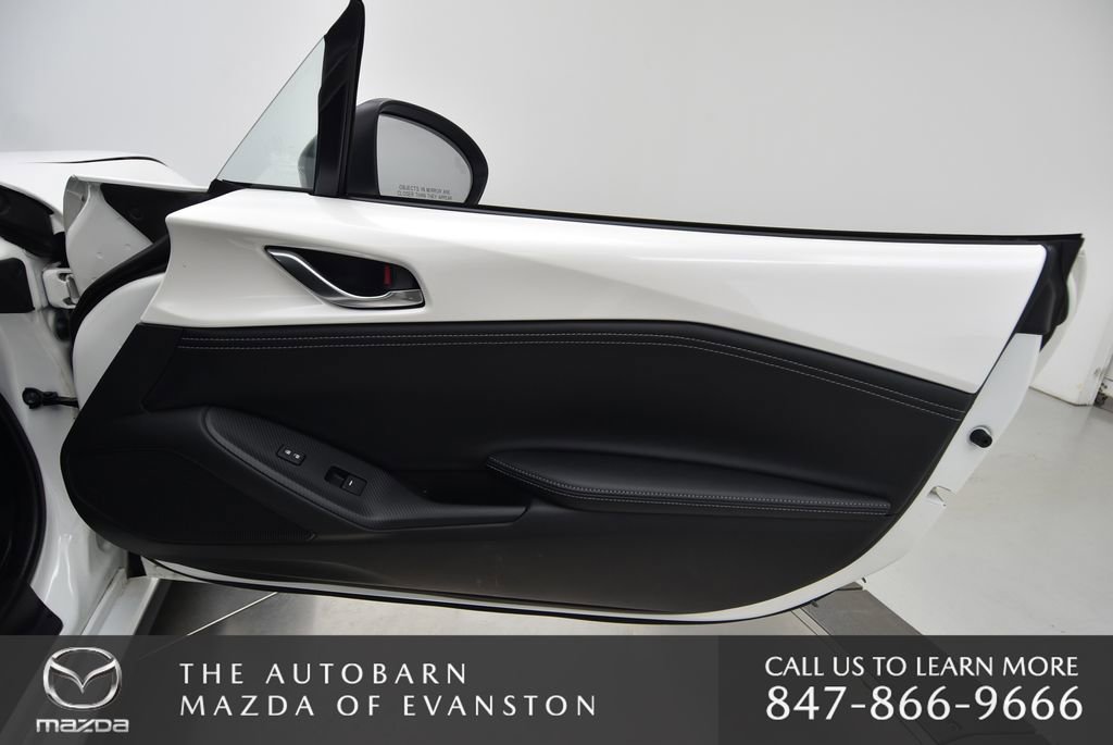 Certified 2025 MAZDA MX-5 Miata Club image 38
