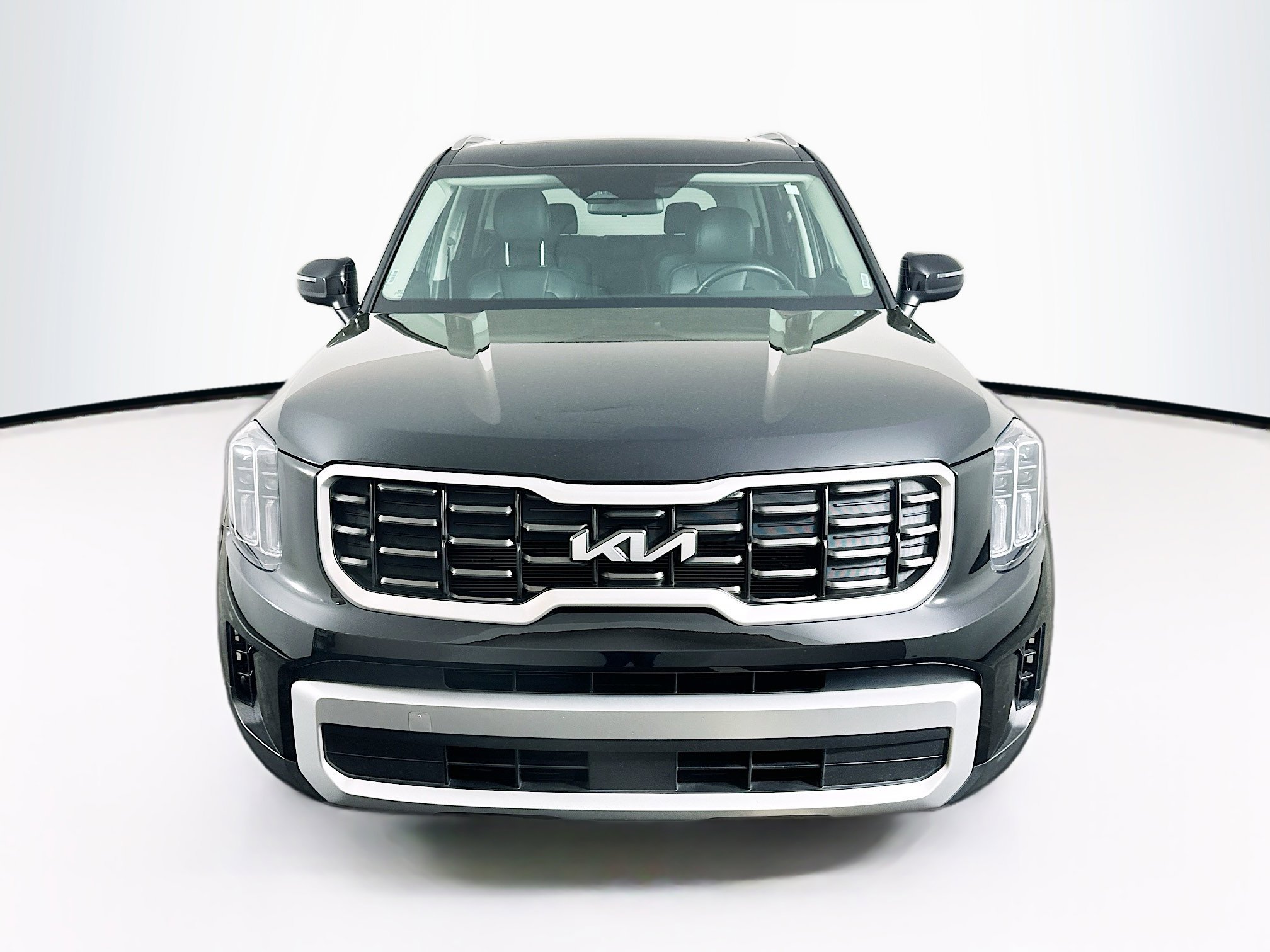 Used 2025 Kia Telluride S image 2