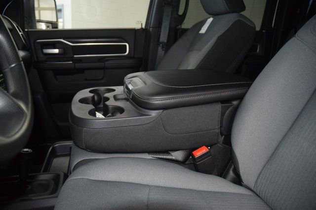 Used 2024 RAM 3500 SLT w/ Quick Order Package 2YG SLT image 31