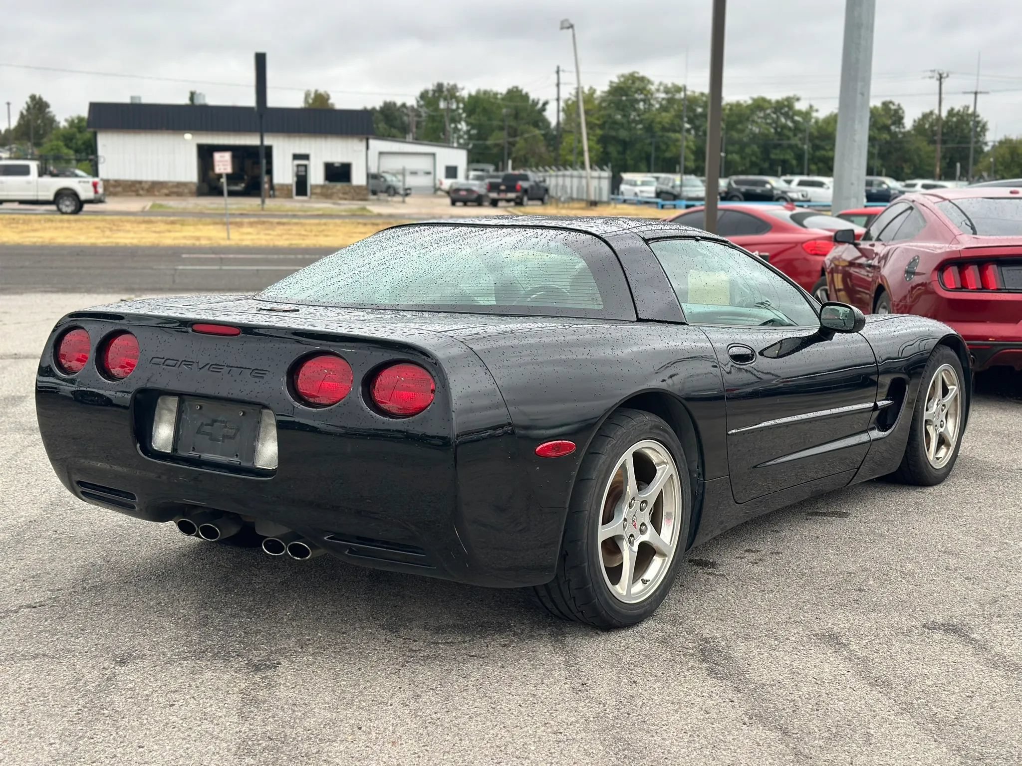 Used 2004 Chevrolet Corvette Coupe RWD image 5