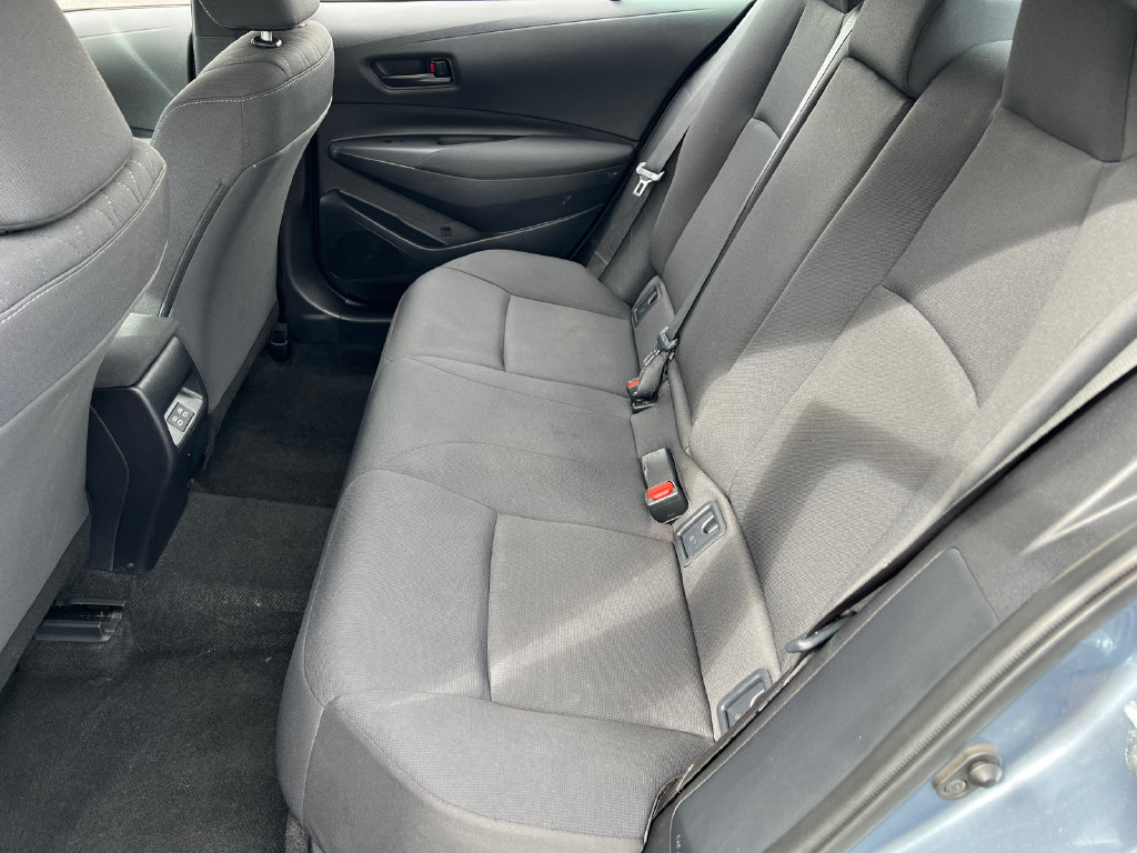 Used 2025 Toyota Corolla LE FWD image 12