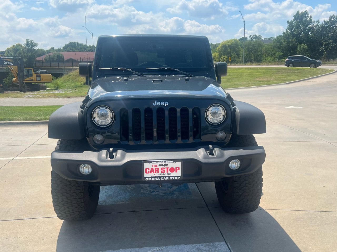 Used 2017 Jeep Wrangler Unlimited Rubicon w/ Connectivity Group image 3