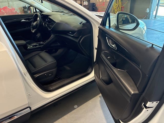 Used 2023 Buick Envision Essence FWD image 11