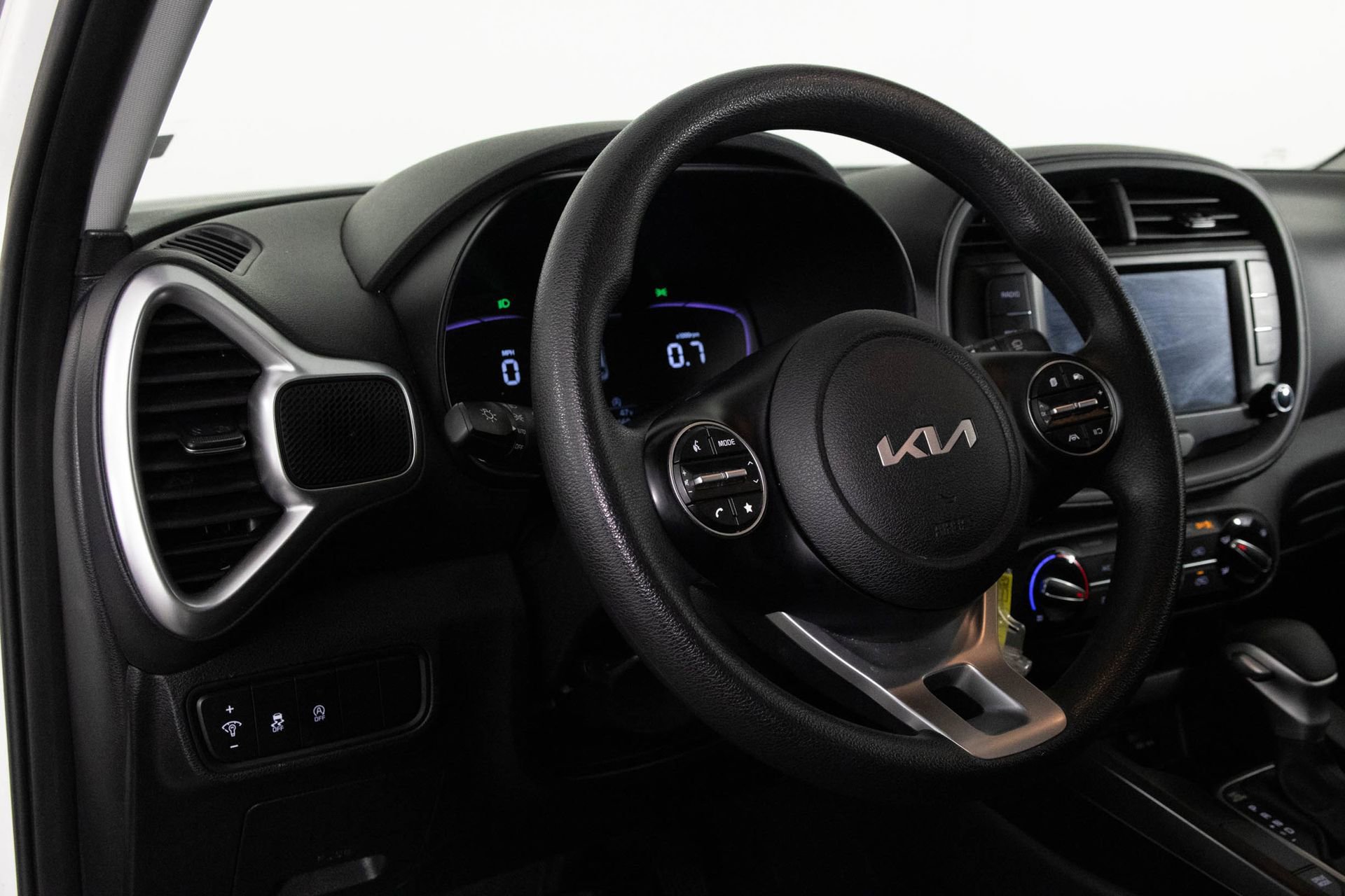 Used 2023 Kia Soul LX w/ Option Group 015 image 31