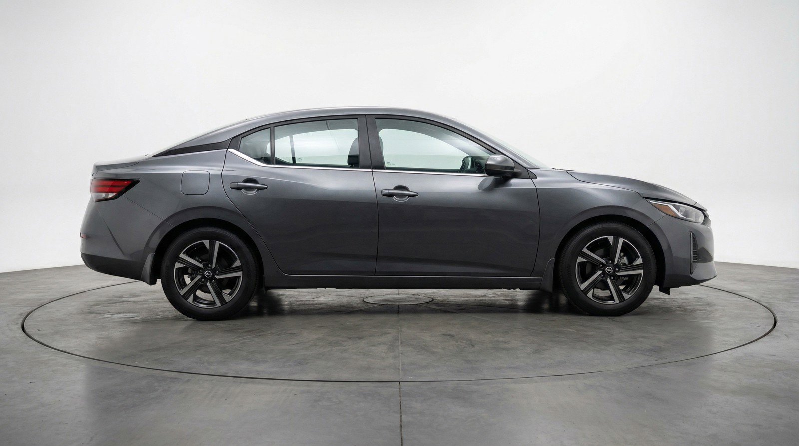 Used 2025 Nissan Sentra SV image 11