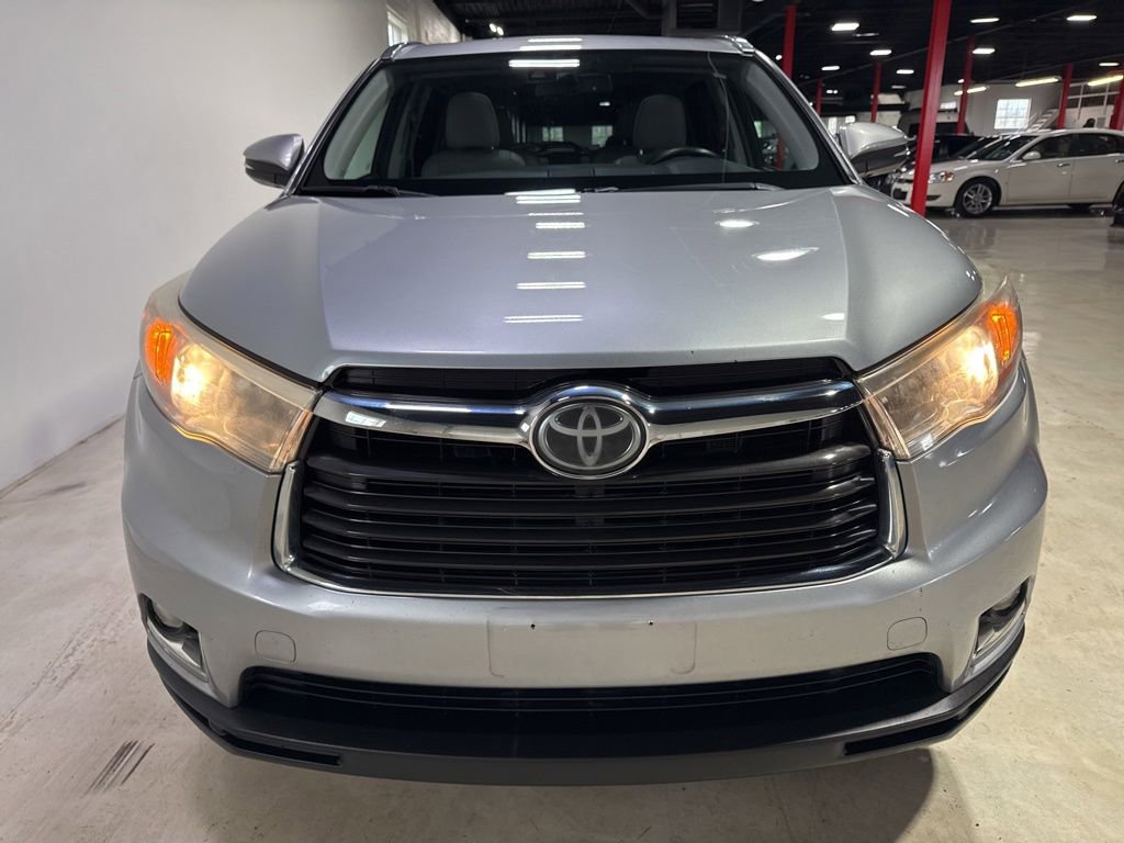 Used 2015 Toyota Highlander Limited Platinum AWD/4WD image 9