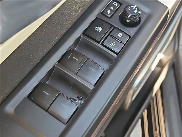 Used 2023 Toyota Sequoia Capstone AWD/4WD image 12