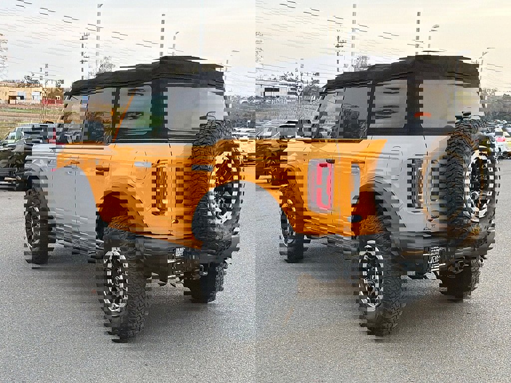 Used 2022 Ford Bronco Badlands image 5