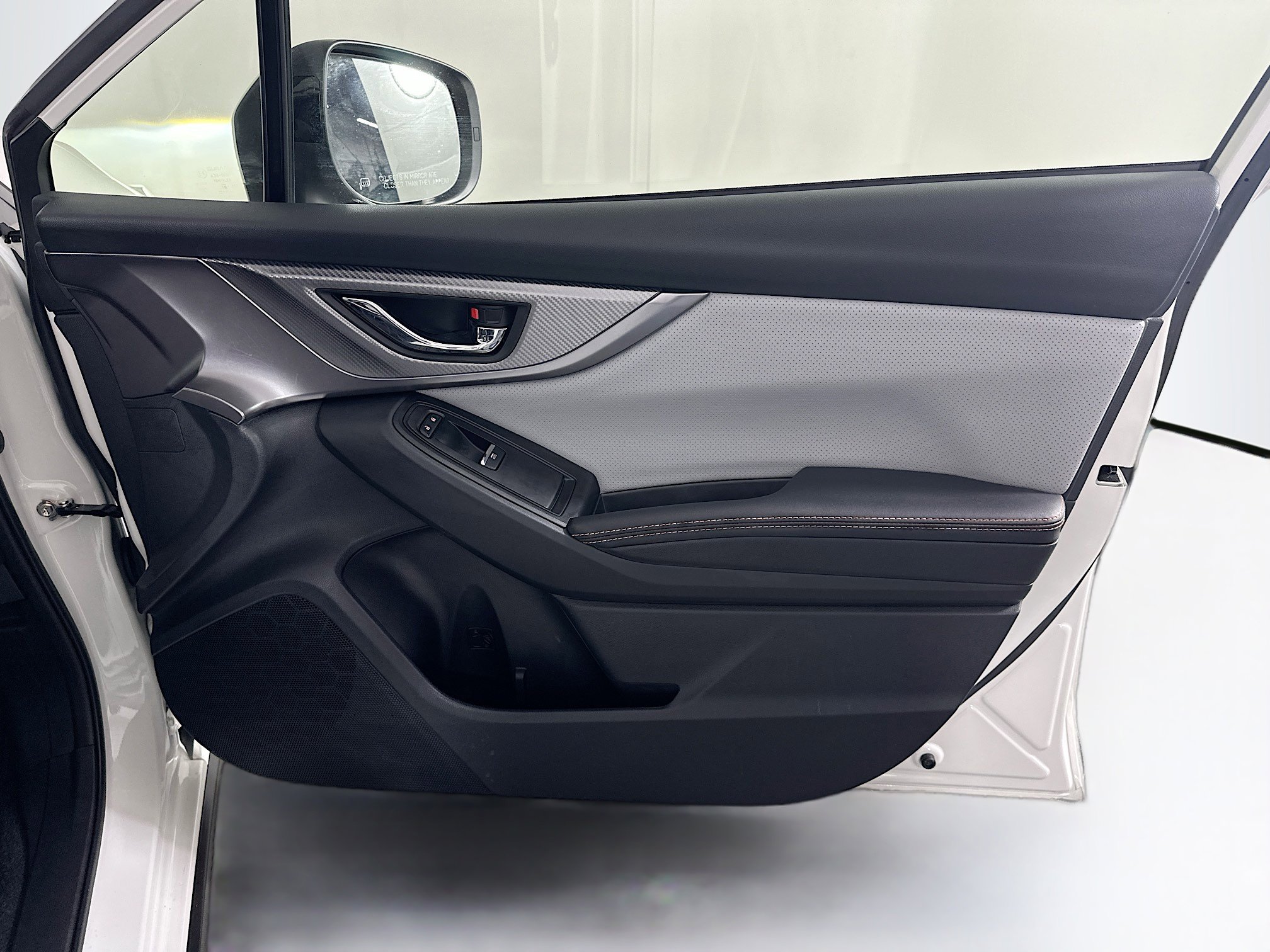 Used 2023 Subaru Crosstrek 2.5i Limited w/ Moonroof Package image 31