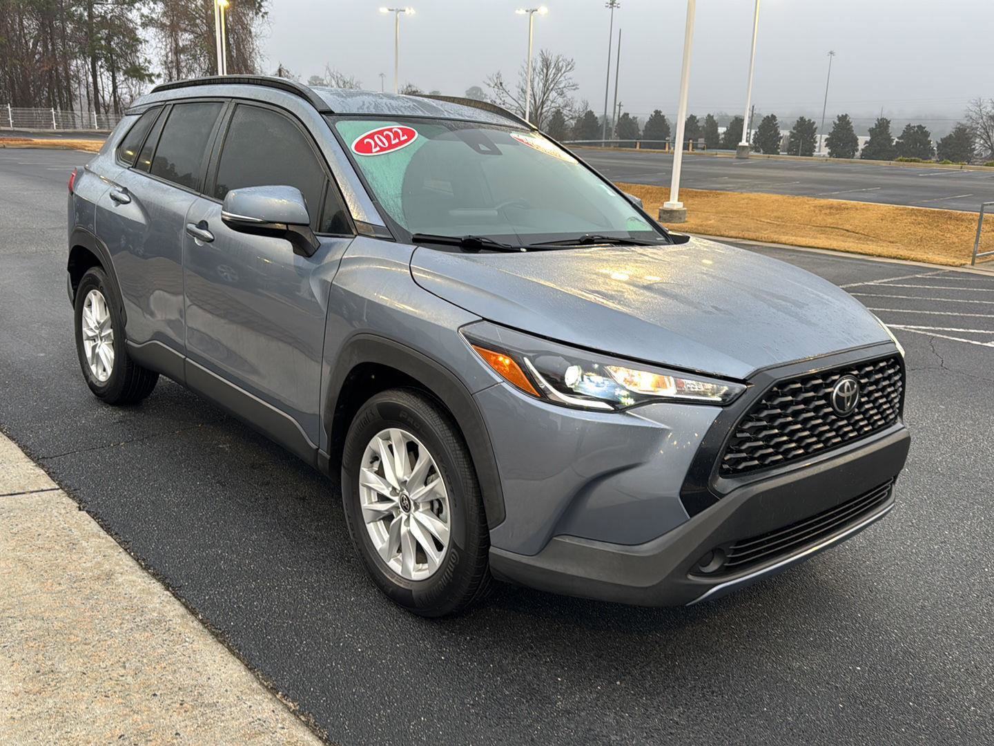 Certified 2022 Toyota Corolla Cross LE image 6