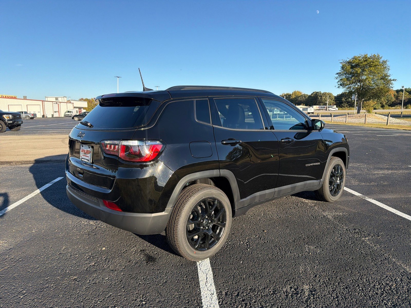 New 2026 Jeep Compass Latitude image 4