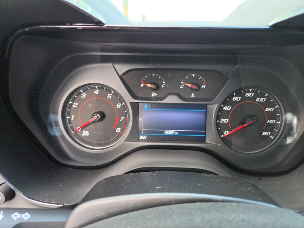 Used 2022 Chevrolet Camaro LT RWD image 15
