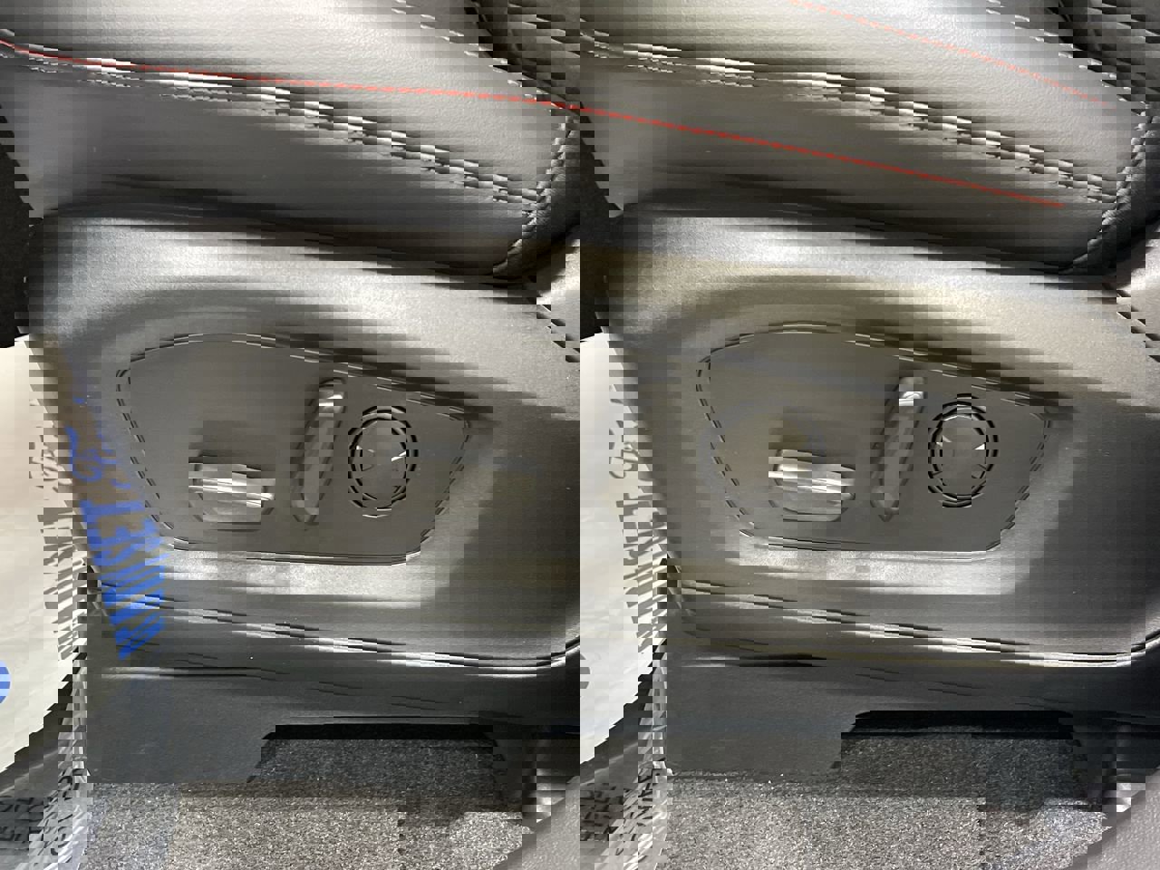 New 2025 Ford Explorer ST-Line image 23