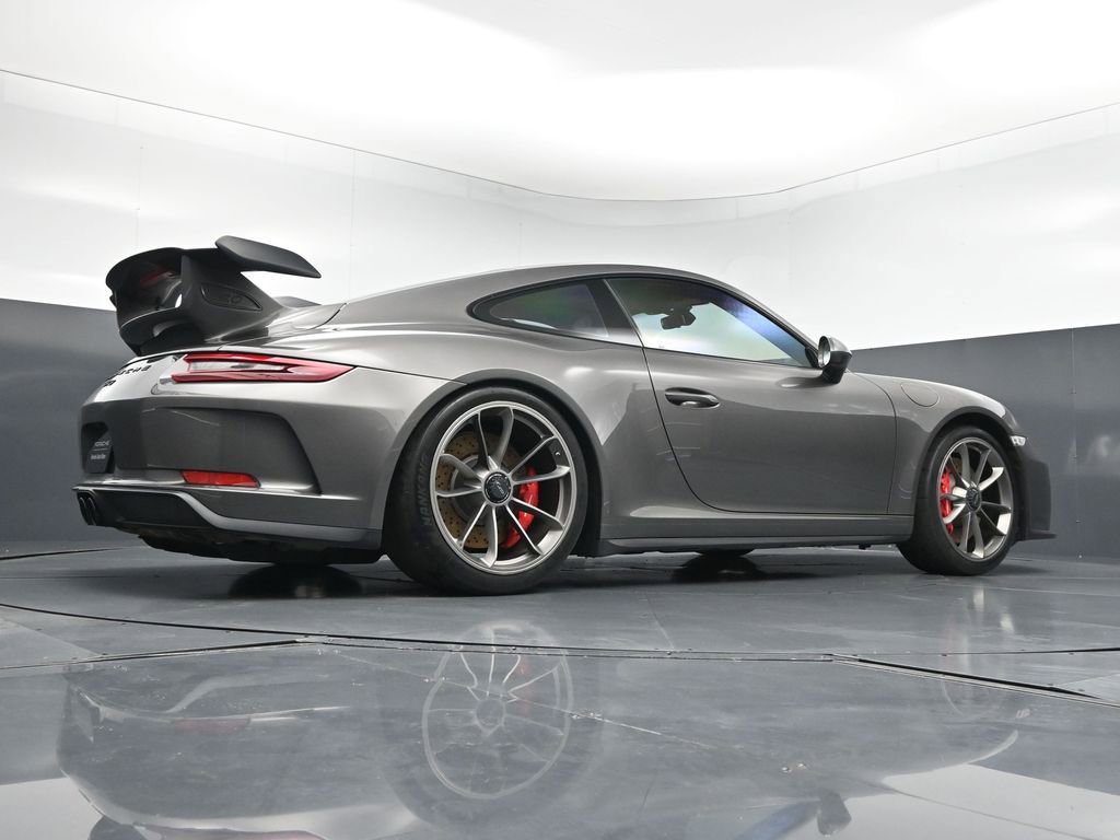 Certified 2018 Porsche 911 GT3 RWD image 27