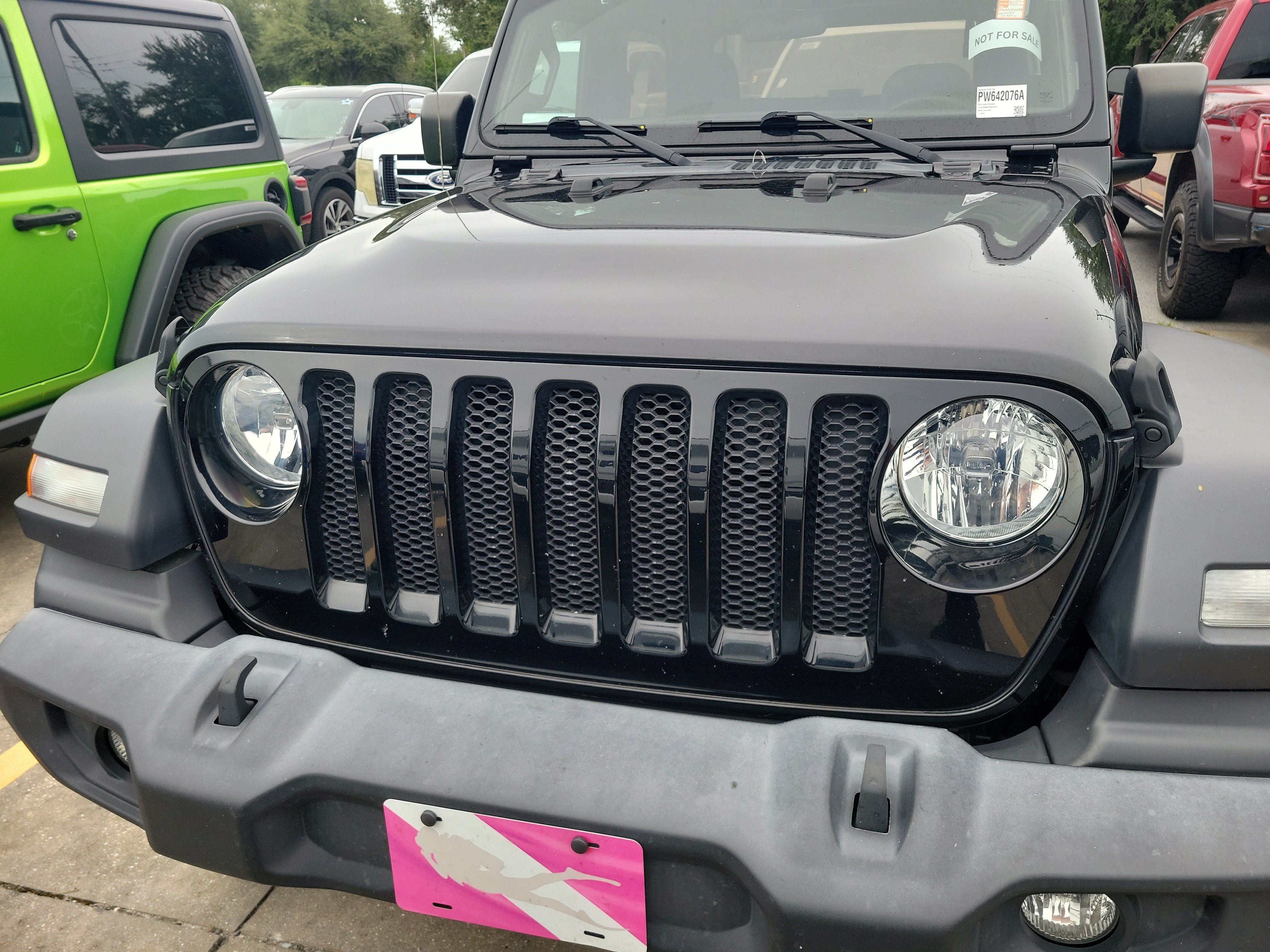 Used 2023 Jeep Wrangler Sport AWD/4WD image 2