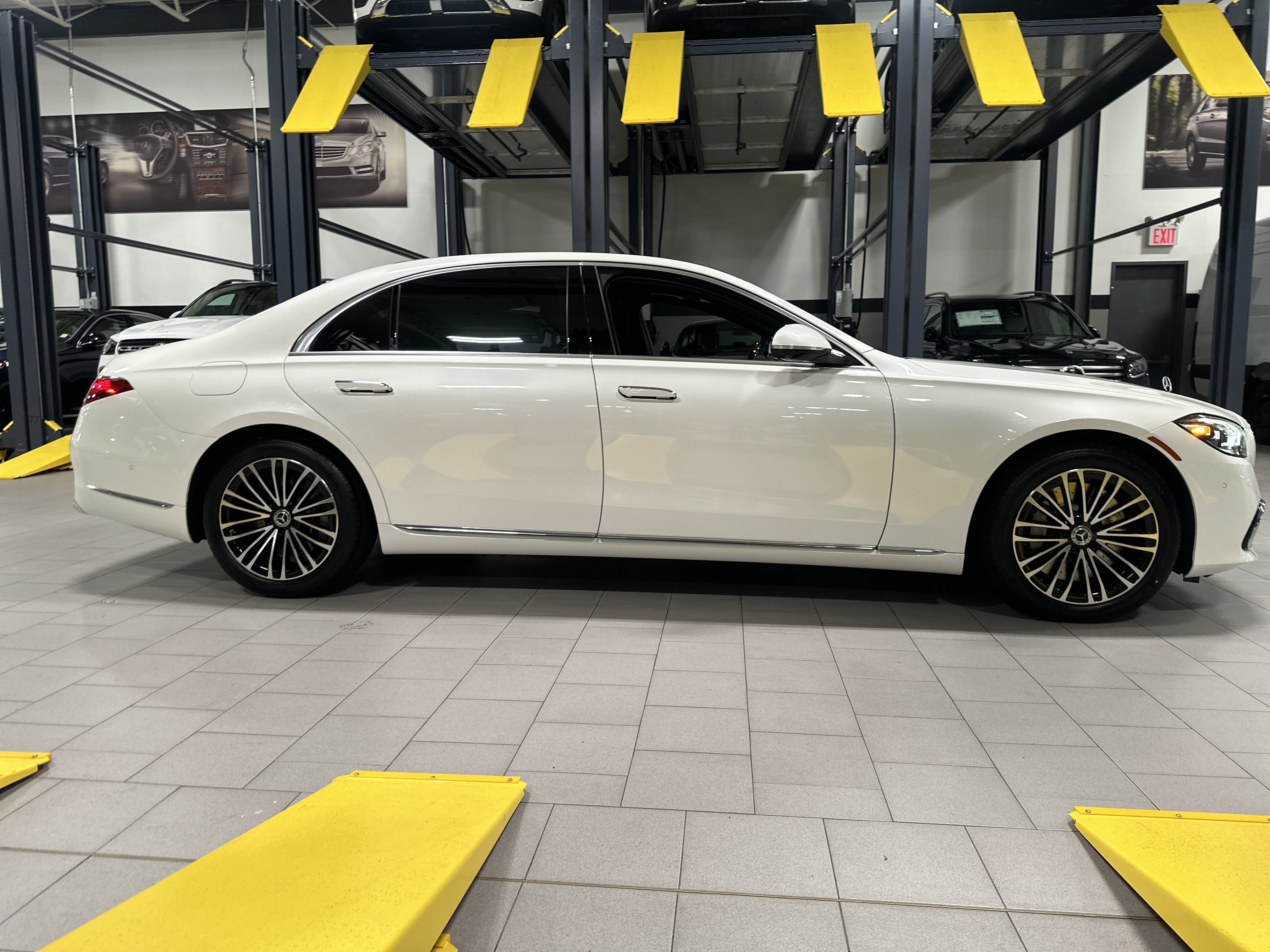 Certified 2023 Mercedes-Benz S 500 4MATIC image 6
