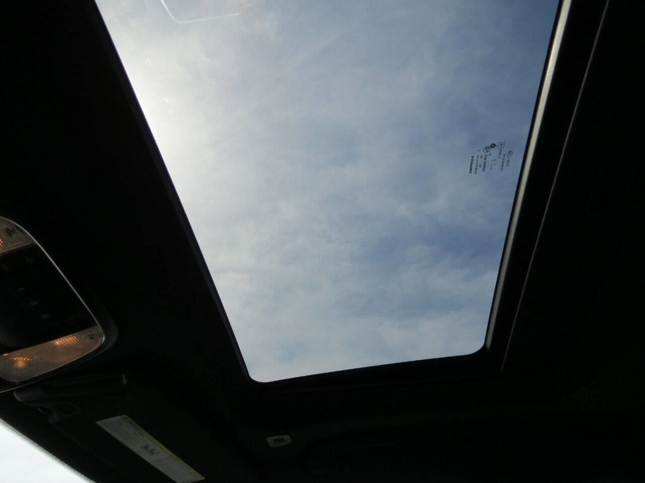 Used 2018 Dodge Charger GT image 25