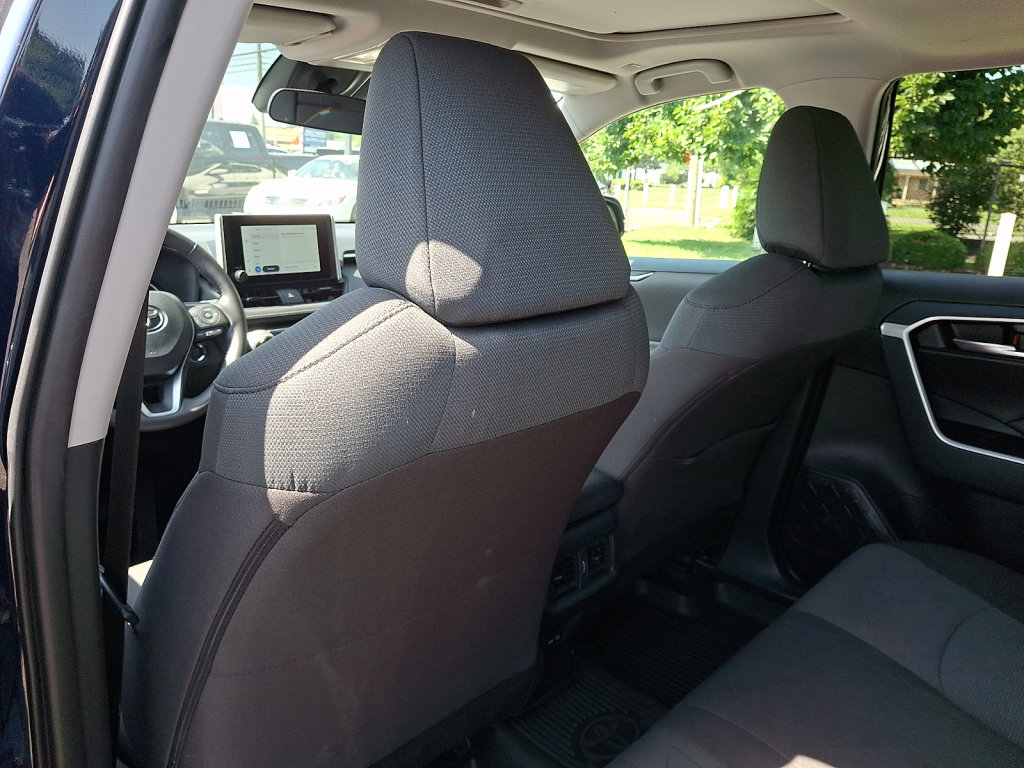 Used 2025 Toyota RAV4 XLE w/ Convenience Package AWD/4WD image 21