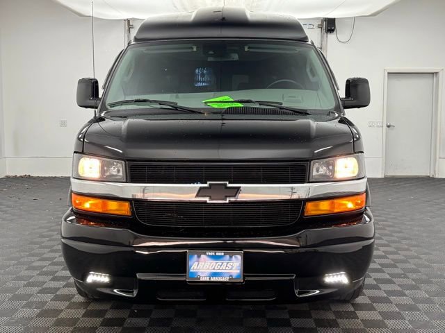 Used 2021 Chevrolet Express 2500 image 5