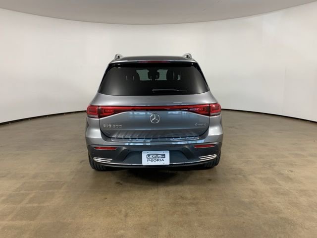 Used 2023 Mercedes-Benz EQB 300 4MATIC image 10