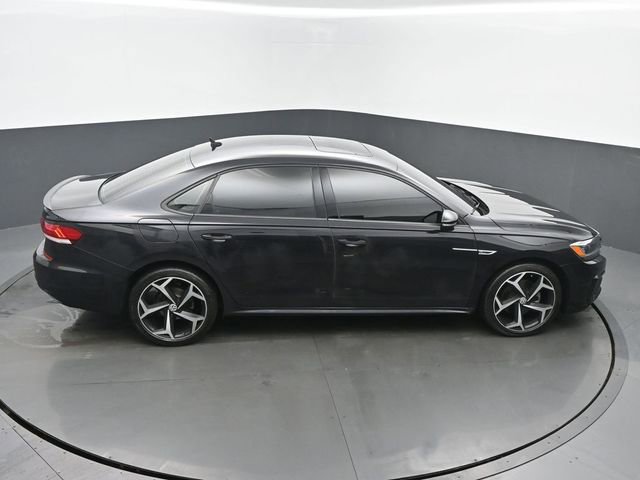 Used 2021 Volkswagen Passat 2.0T R-Line image 43