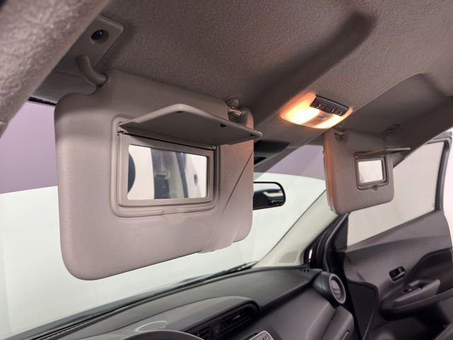 Used 2021 Nissan Kicks S image 33