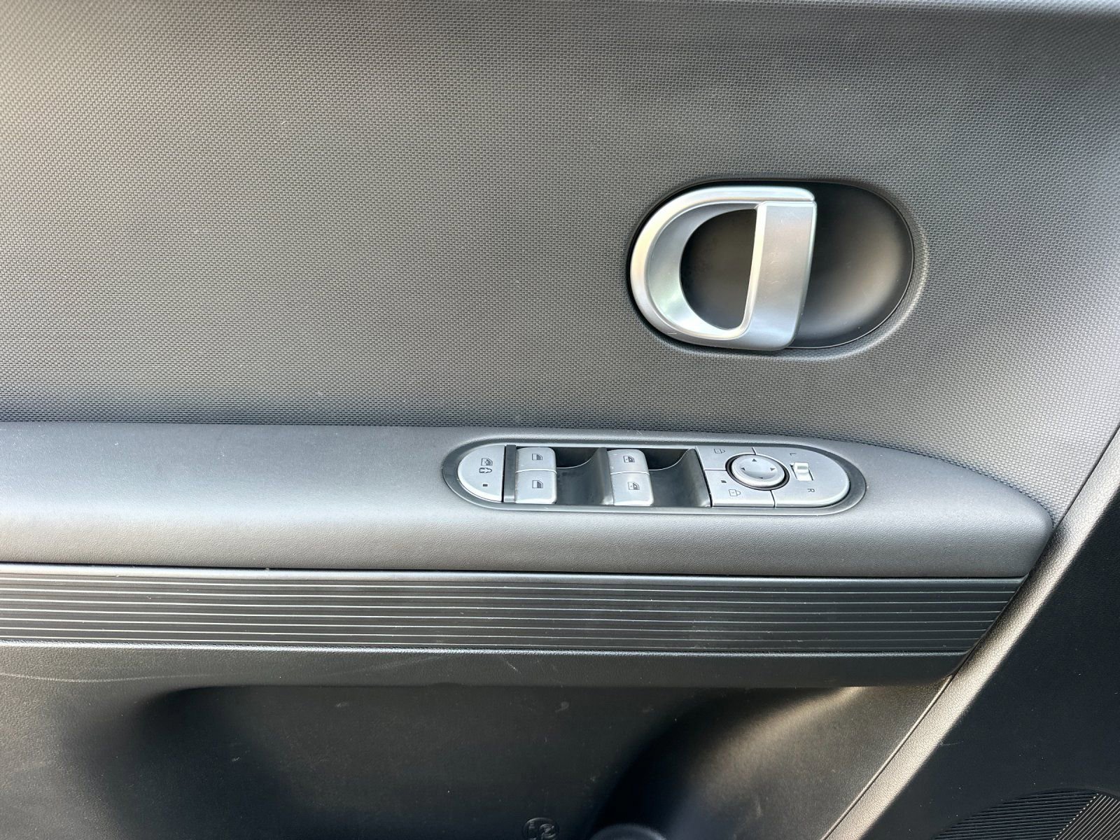 Used 2024 Hyundai Ioniq 5 SEL RWD image 10