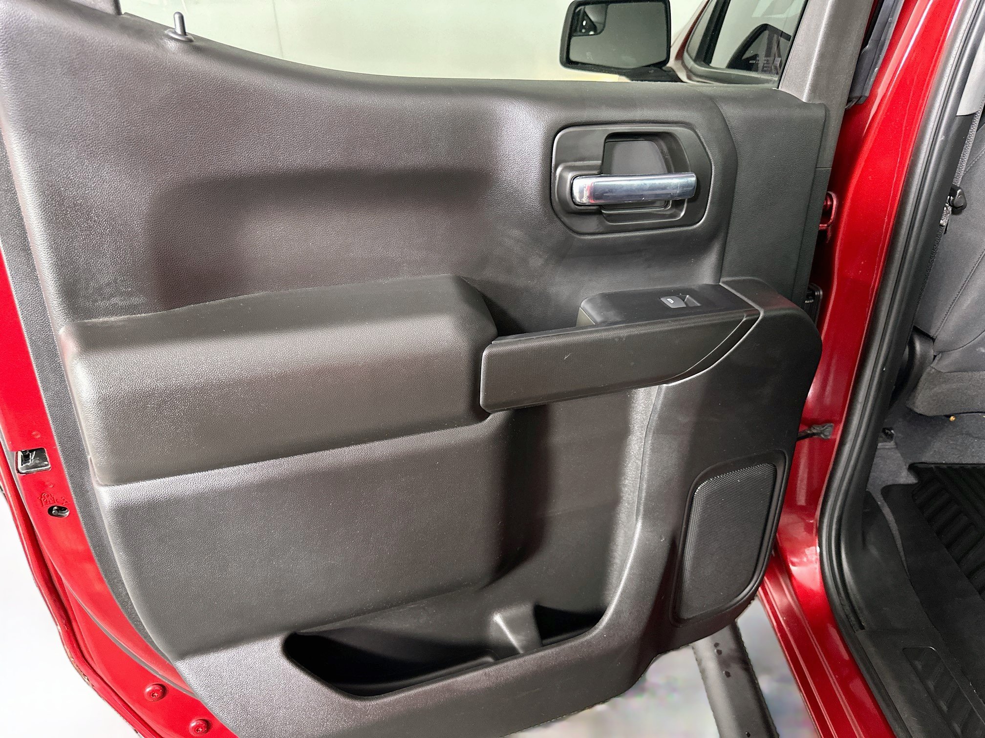 Used 2022 Chevrolet Silverado 1500 Custom RWD image 24
