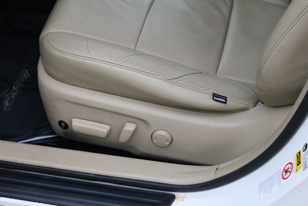 Used 2012 Toyota Camry LE image 15