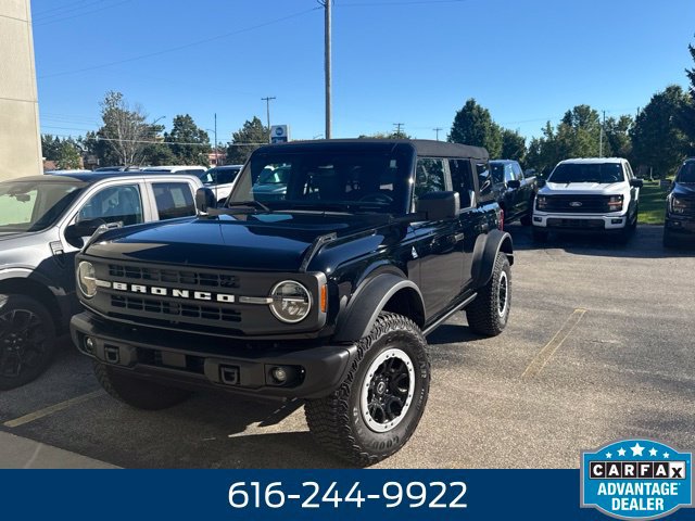 Used 2024 Ford Bronco Black Diamond w/ Sasquatch Package AWD/4WD image 2