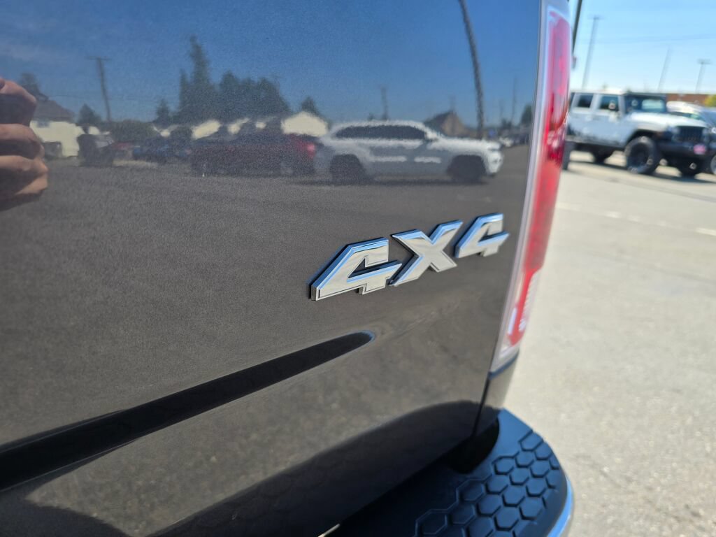 Used 2018 RAM 3500 Laramie AWD/4WD image 36