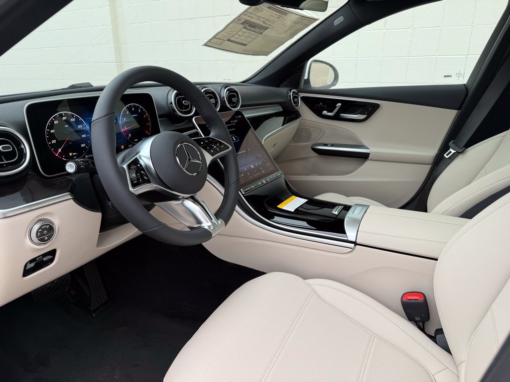 Used 2026 Mercedes-Benz C 300 4MATIC Sedan image 4