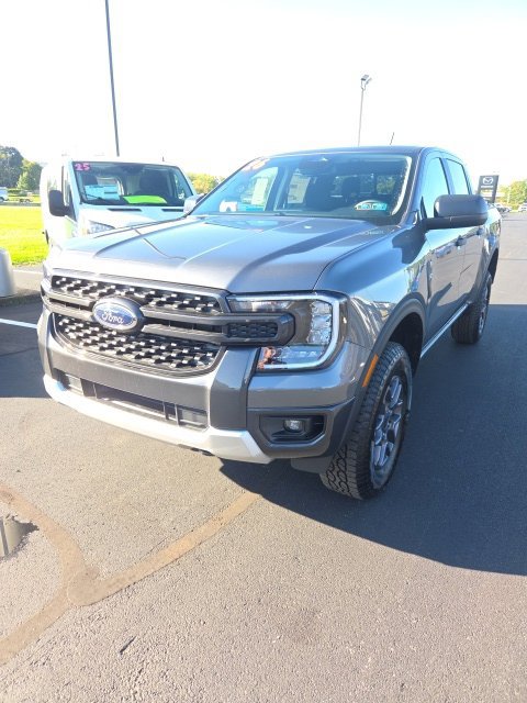New 2026 Ford Ranger XLT w/ FX4 Off-Road Package