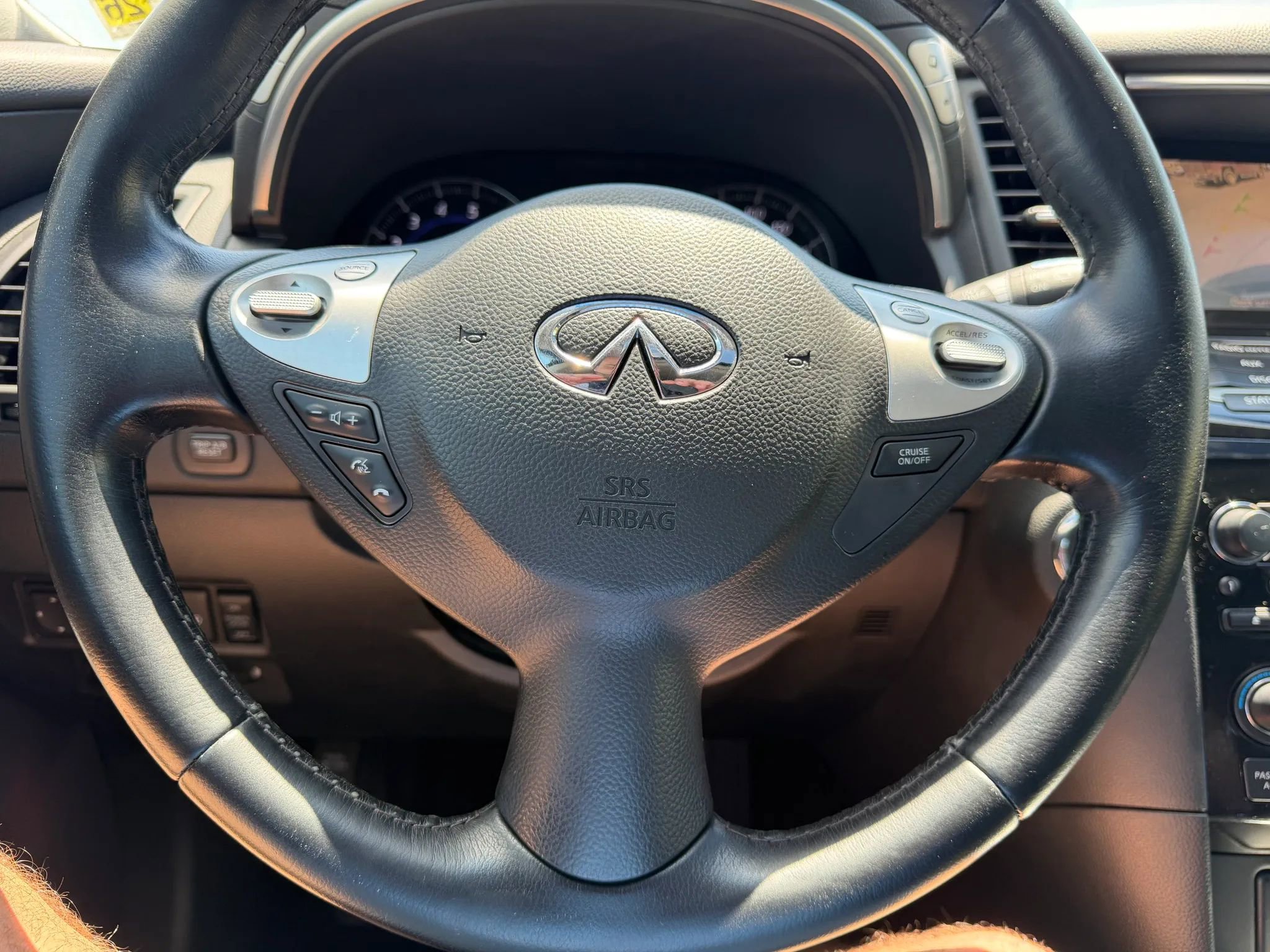 Used 2014 INFINITI QX70 2WD image 14