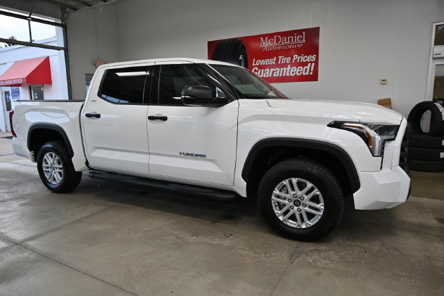 Used 2023 Toyota Tundra SR5 w/ SR5 Convenience Package AWD/4WD image 4