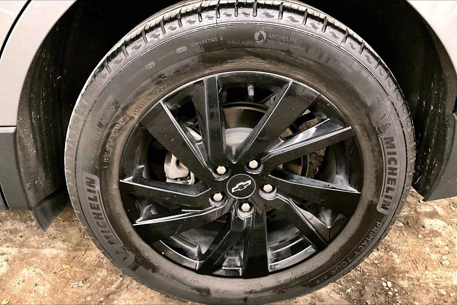 Used 2023 Chevrolet Equinox LS w/ LS Convenience Package image 8