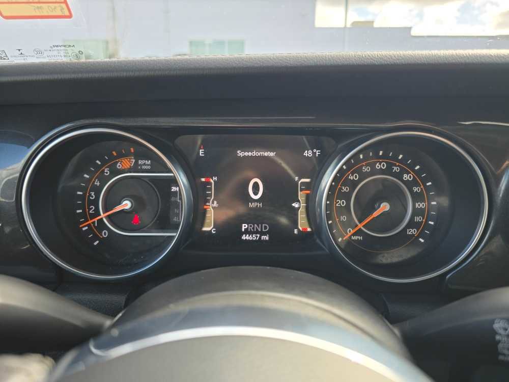 Used 2020 Jeep Wrangler Unlimited Sahara image 20