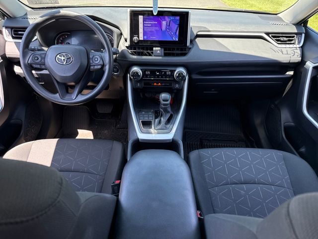 Certified 2024 Toyota RAV4 XLE AWD/4WD image 18