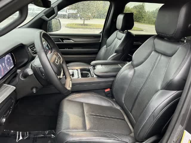 Certified 2024 Jeep Wagoneer Series II AWD/4WD image 10